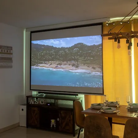 Esplanade Private Jacuzzi Sauna Parking, Colmar *