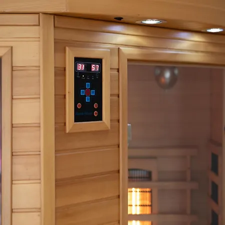 Esplanade Private Jacuzzi Sauna Parking, Colmar Apartment Muntzenheim