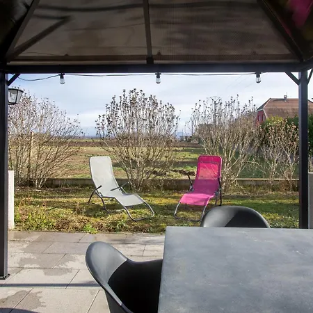 Esplanade Private Jacuzzi Sauna Parking, Colmar *