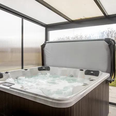 Esplanade Private Jacuzzi Sauna Parking, Colmar