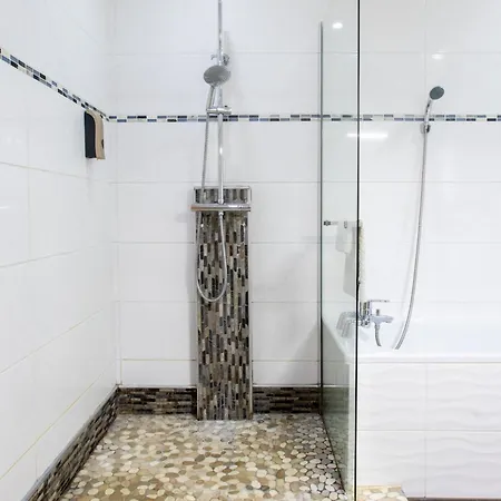 Esplanade Private Jacuzzi Sauna Parking, Colmar * Muntzenheim