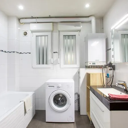 Esplanade Private Jacuzzi Sauna Parking, Colmar