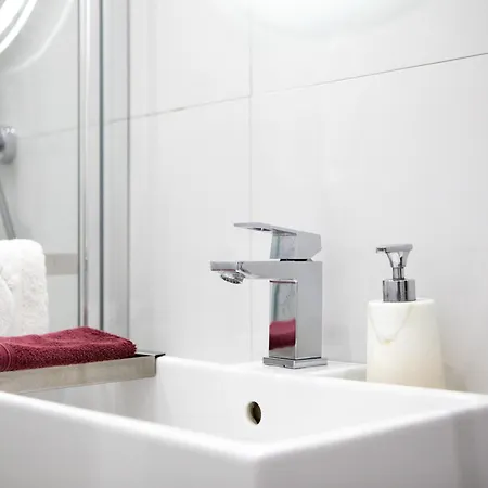 Appartement Esplanade Private Jacuzzi Sauna Parking, Colmar *